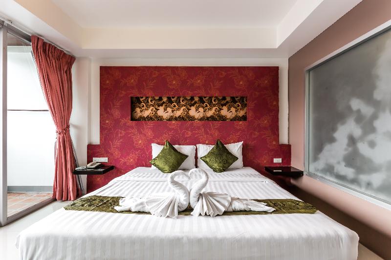 7Q Patong Beach Hotel - Oda