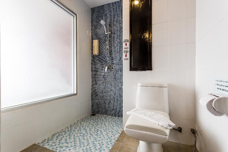 7Q Patong Beach Hotel - Oda