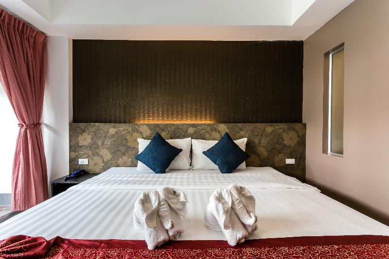 7Q Patong Beach Hotel - Oda