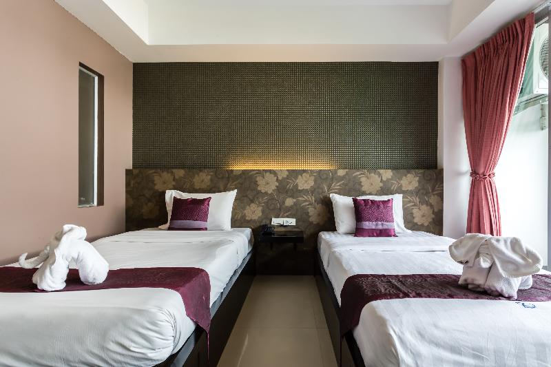 7Q Patong Beach Hotel - Oda