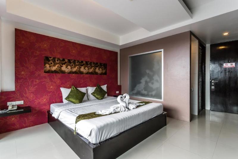 7Q Patong Beach Hotel - Oda