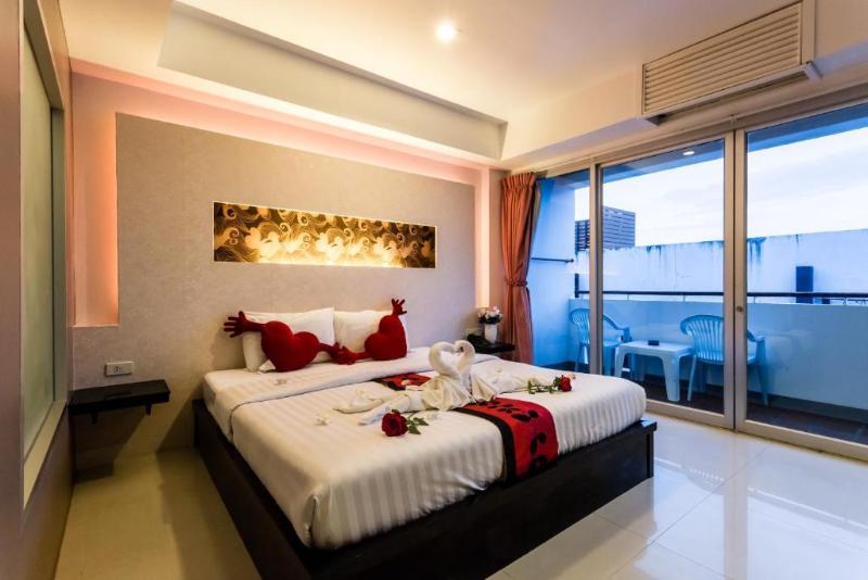 7Q Patong Beach Hotel - Oda