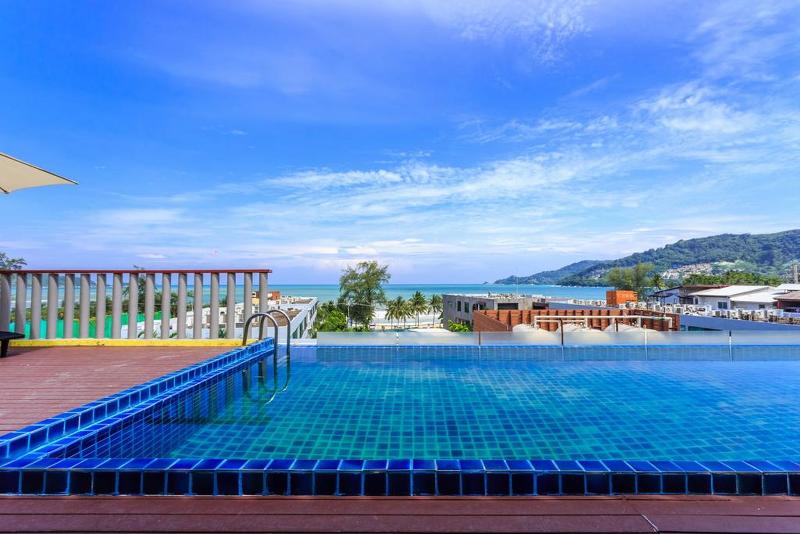 7Q Patong Beach Hotel - Havuz