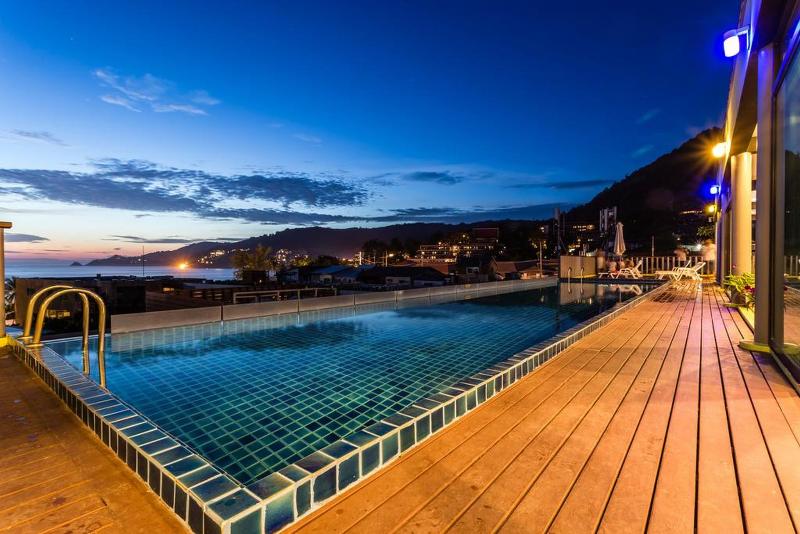 7Q Patong Beach Hotel - Havuz