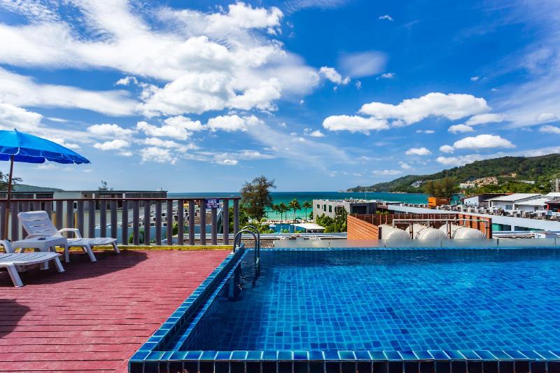 7Q Patong Beach Hotel - Havuz