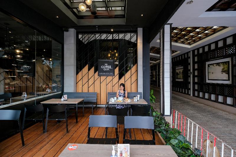 Days Inn by Wyndham Patong Beach Phuket - Restoran