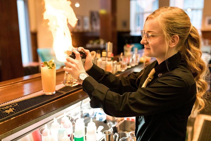 Sheraton Hannover Pelikan Hotel - Bar