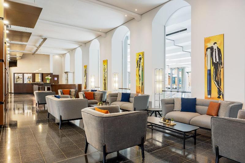Sheraton Hannover Pelikan Hotel - Lobi