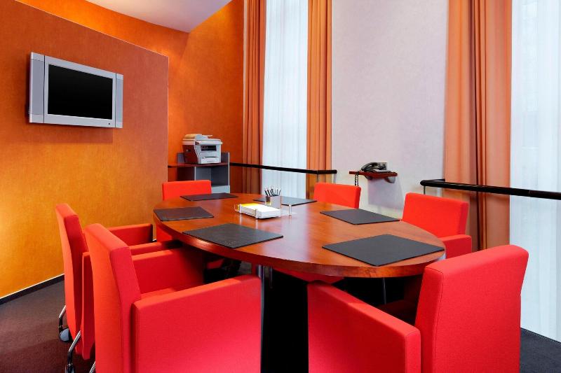 Sheraton Hannover Pelikan Hotel - Toplantı