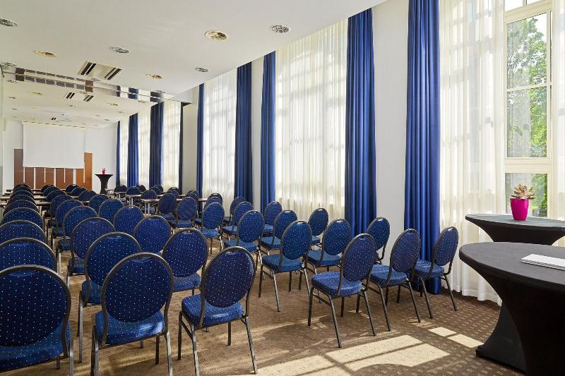 Sheraton Hannover Pelikan Hotel - Toplantı