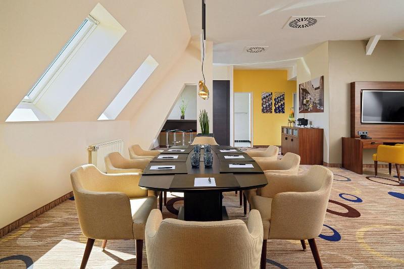 Sheraton Hannover Pelikan Hotel - Toplantı
