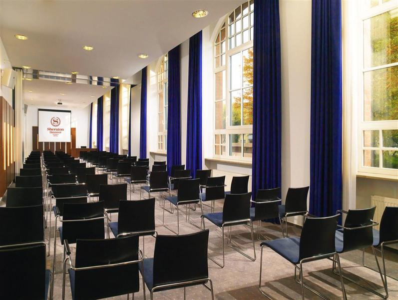 Sheraton Hannover Pelikan Hotel - Genel