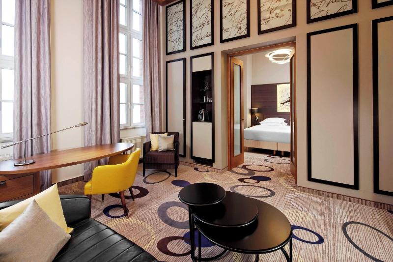Sheraton Hannover Pelikan Hotel - Oda