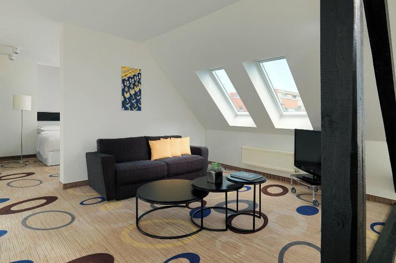 Sheraton Hannover Pelikan Hotel - Oda