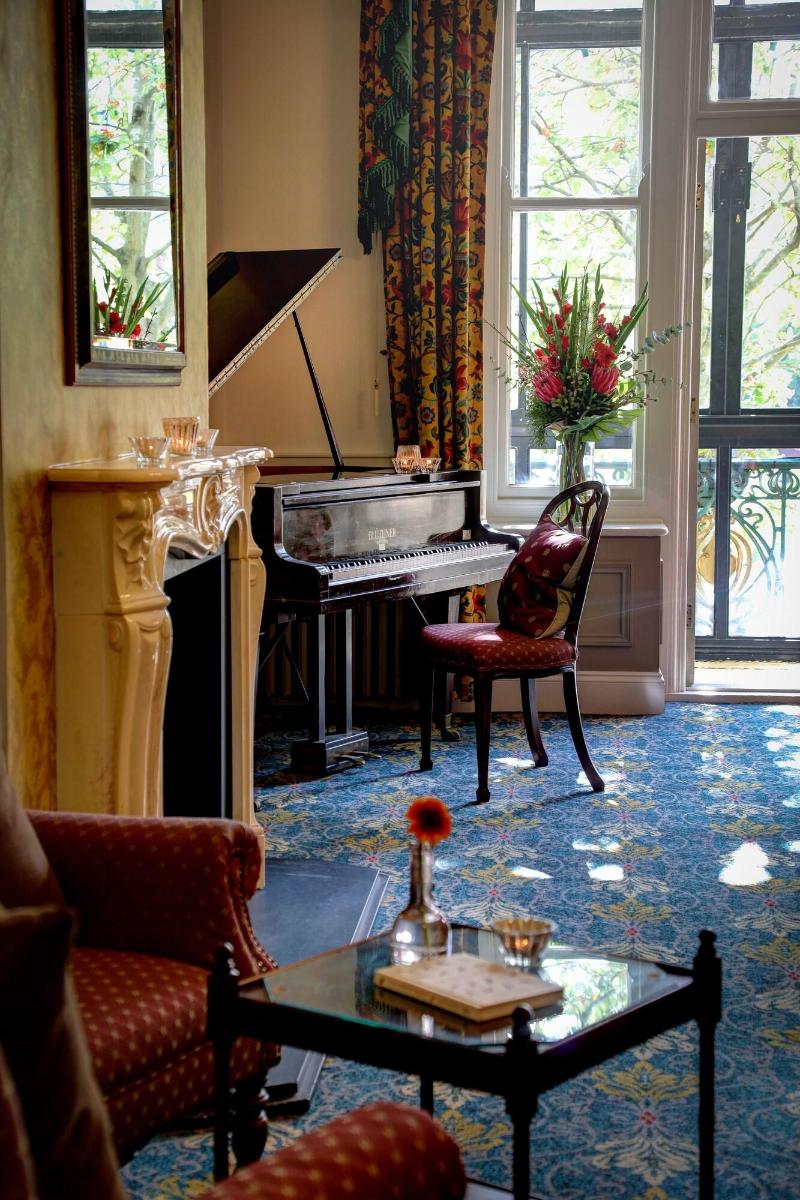 The Norfolk Royale Hotel - Bar