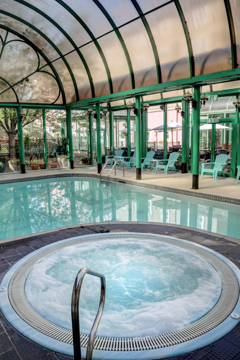 The Norfolk Royale Hotel - Havuz