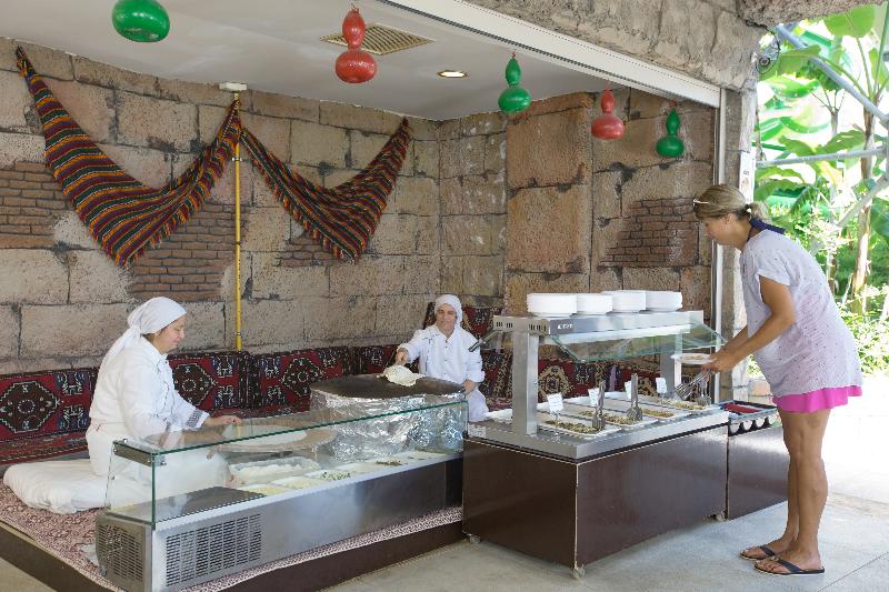 Royal Alhambra Palace - Restoran