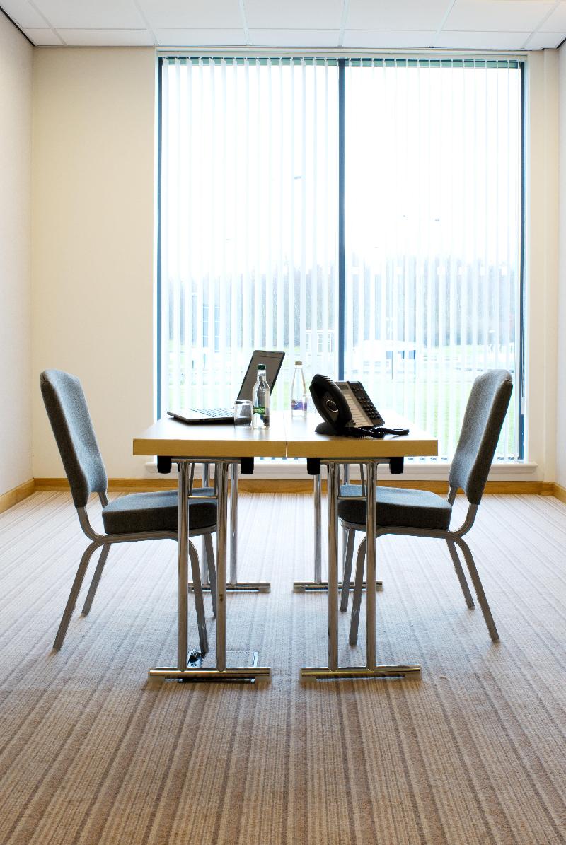 Holiday Inn Express Rotherham North - Toplantı