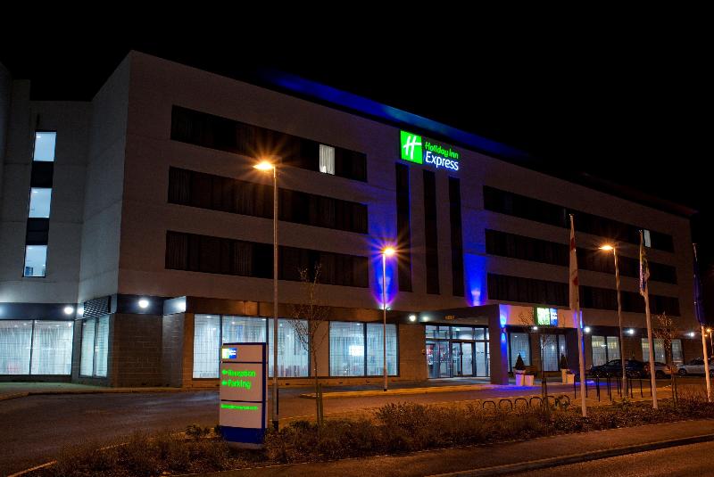 Holiday Inn Express Rotherham North - Genel