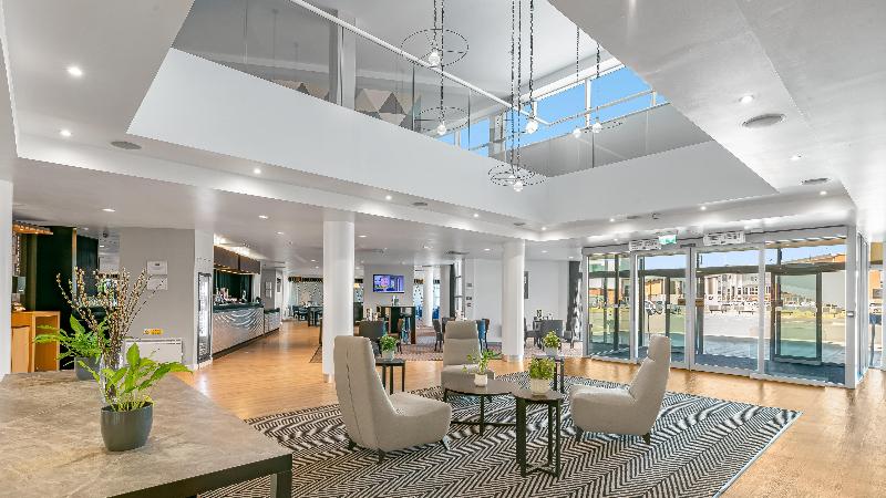 Holiday inn Express Leigh - Sports Village - Lobi