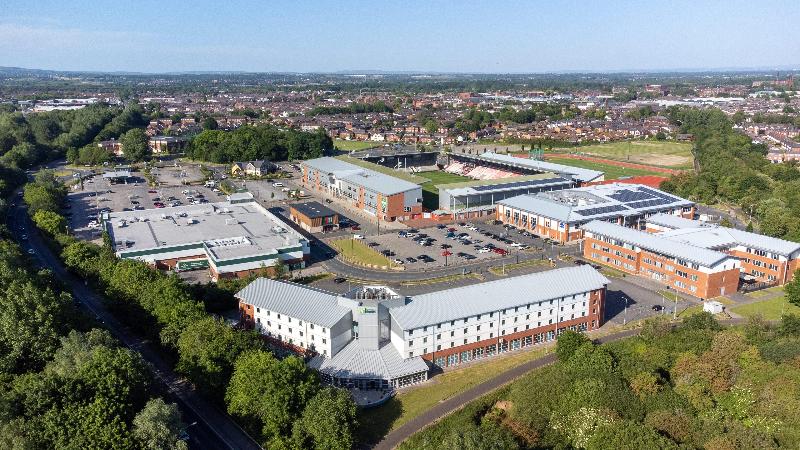 Holiday inn Express Leigh - Sports Village - Genel