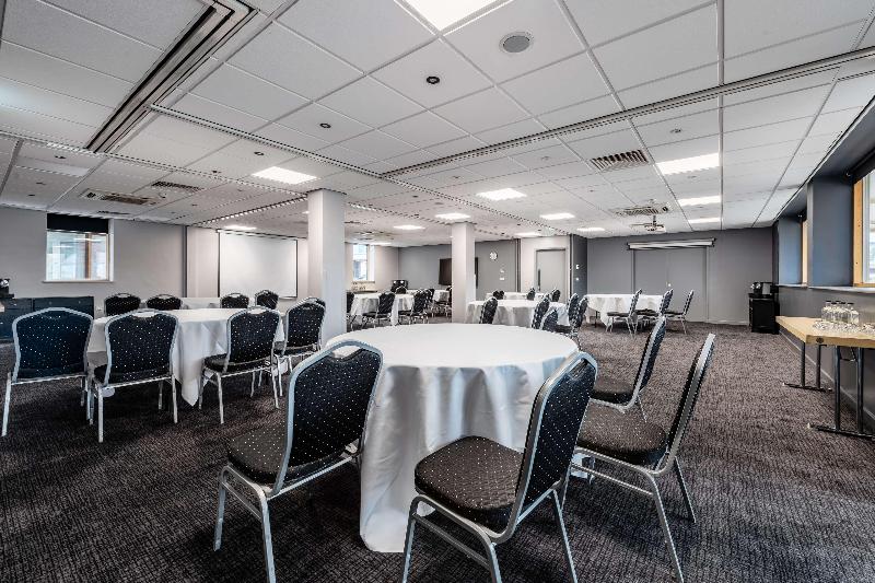 Park Inn by Radisson Peterborough - Toplantı