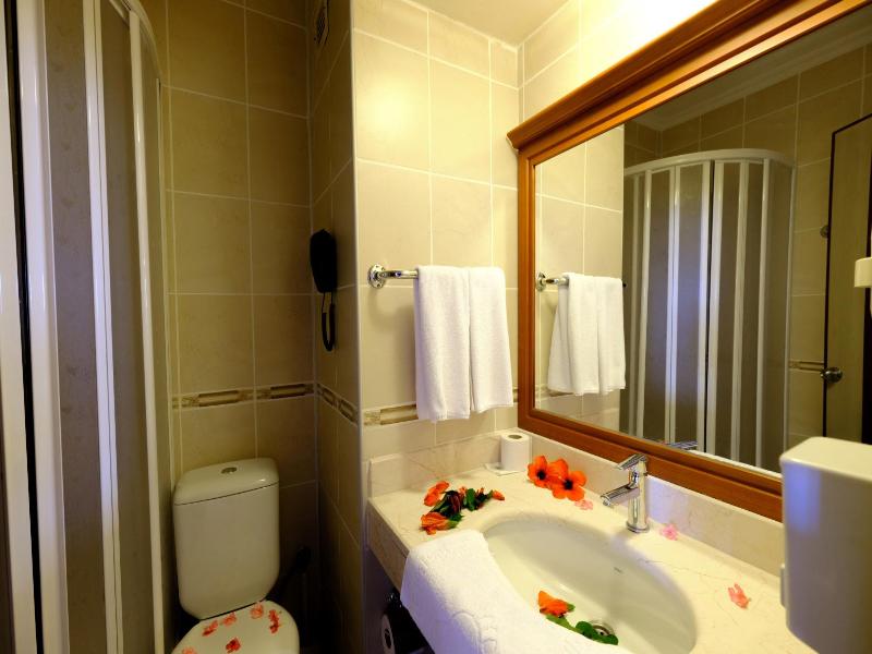 Anitas Beach Hotel - Oda