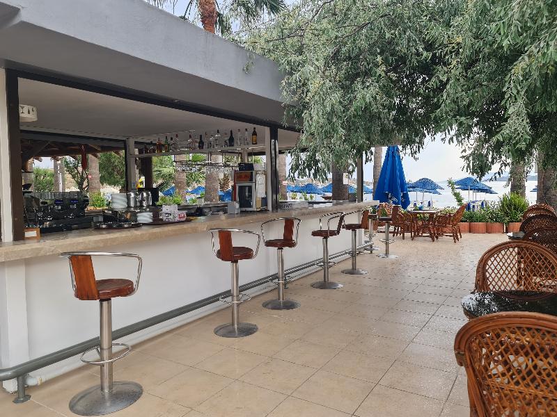 Nagi Beach Hotel - Bar