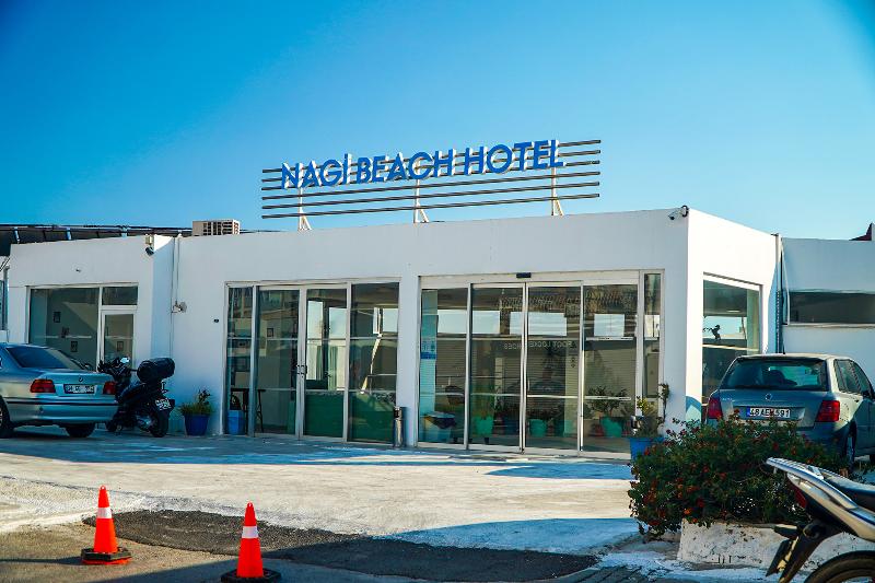 Nagi Beach Hotel - Lobi