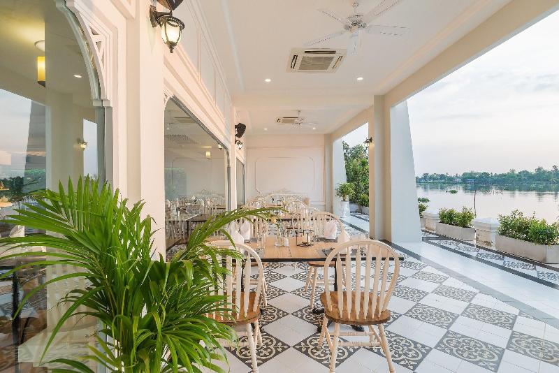 Kalanan Riverside Resort - Restoran