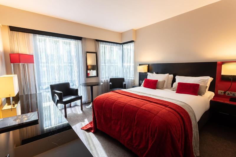 Guildford Harbour Hotel - Oda
