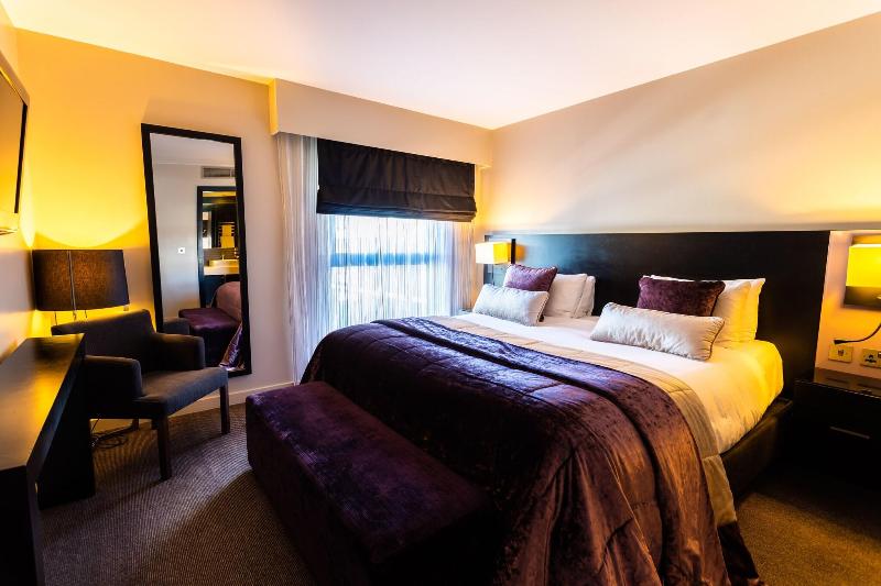Guildford Harbour Hotel - Oda