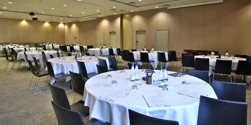 Guildford Harbour Hotel - Restoran