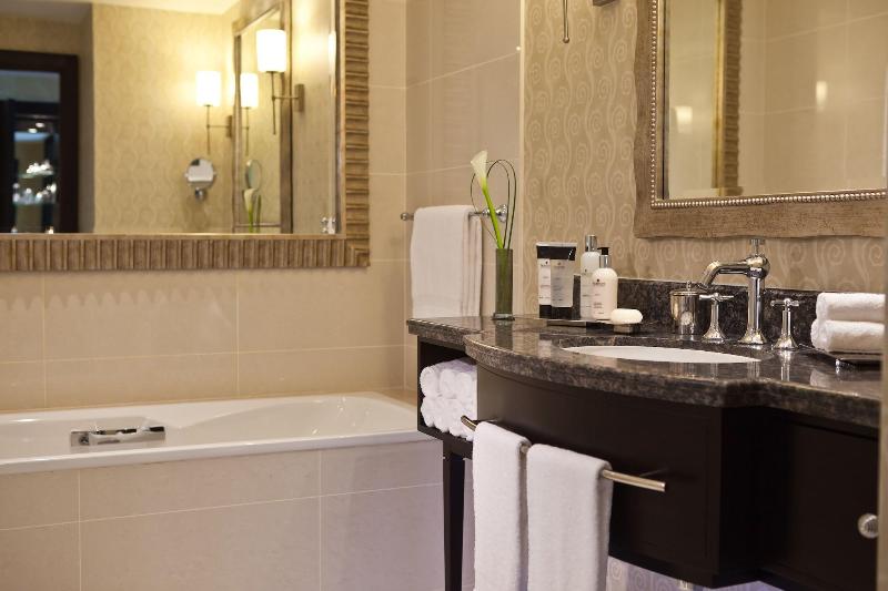 Marriott Marquis City Center Doha Hotel - Oda
