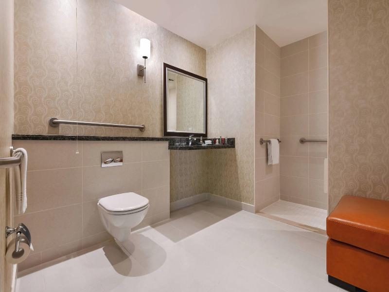 Marriott Marquis City Center Doha Hotel - Oda