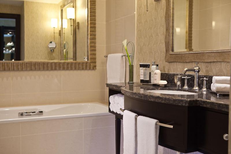 Marriott Marquis City Center Doha Hotel - Oda