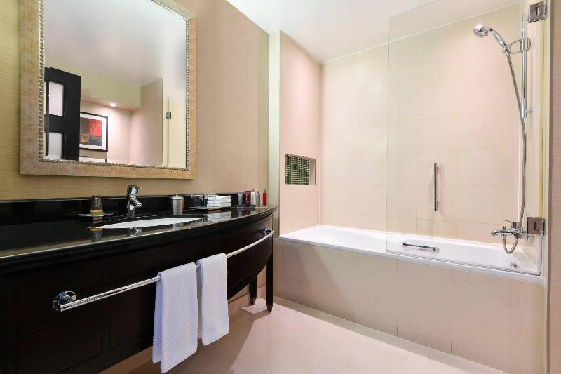 Marriott Marquis City Center Doha Hotel - Oda
