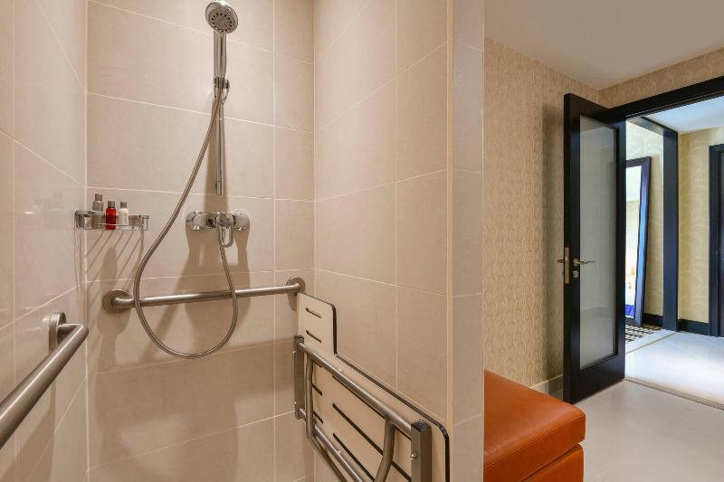 Marriott Marquis City Center Doha Hotel - Oda