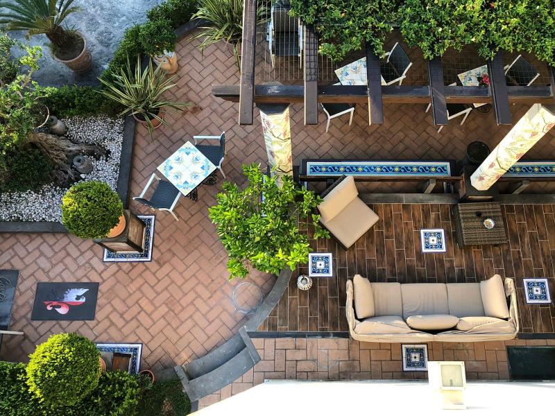 Costa Hotel - Genel