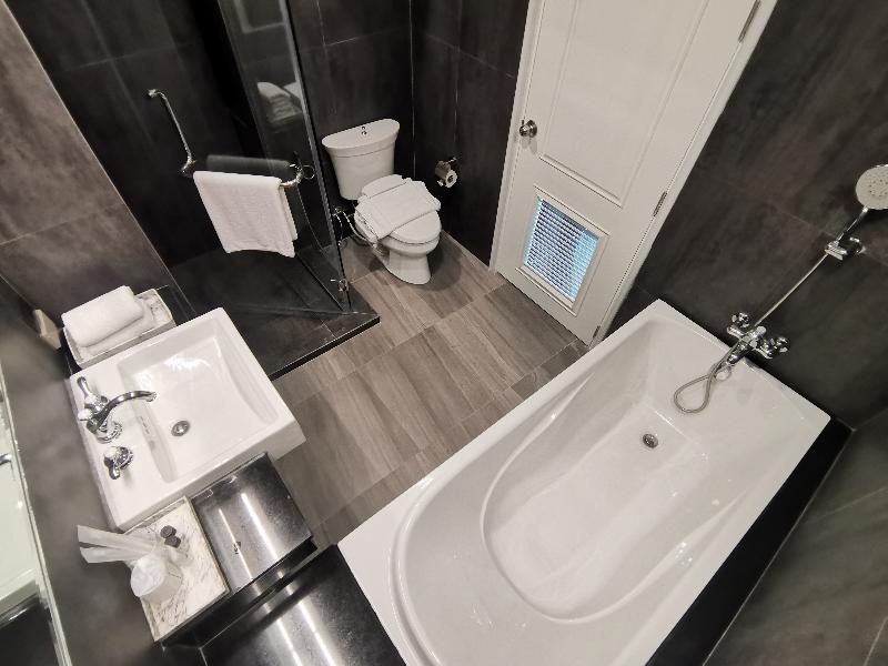 The Bless Hotel And Residence - Oda