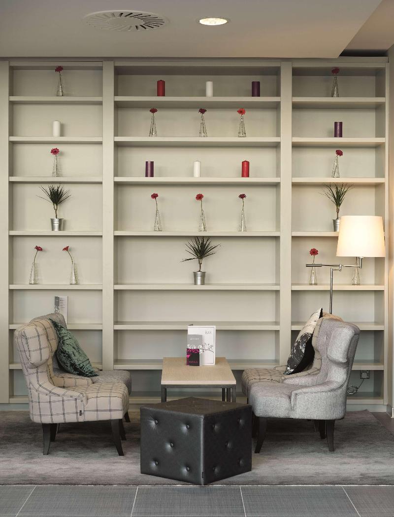Radisson Blu East Midlands Airport - Lobi
