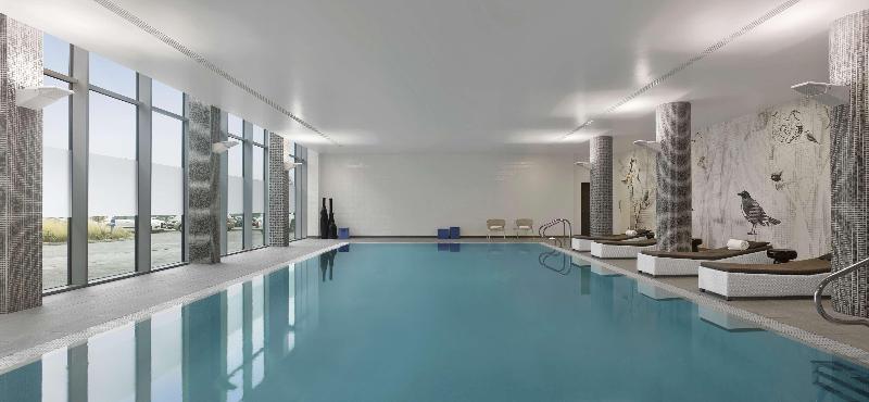 Radisson Blu East Midlands Airport - Havuz