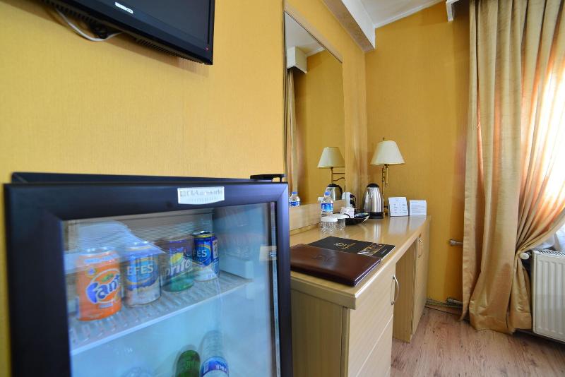 Royal Carine Hotel - Oda