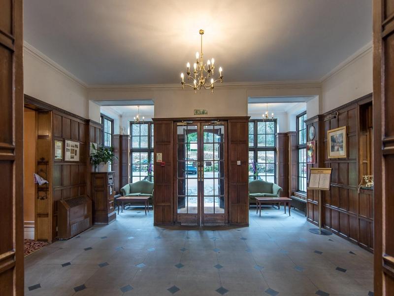 Cumbria Grand Hotel - Lobi