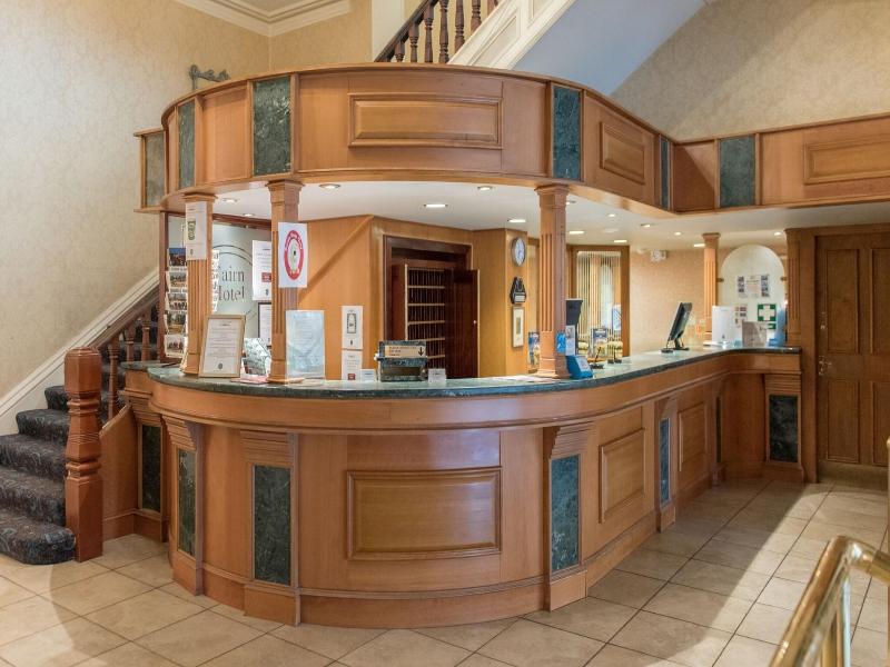 Cairn Hotel - Lobi