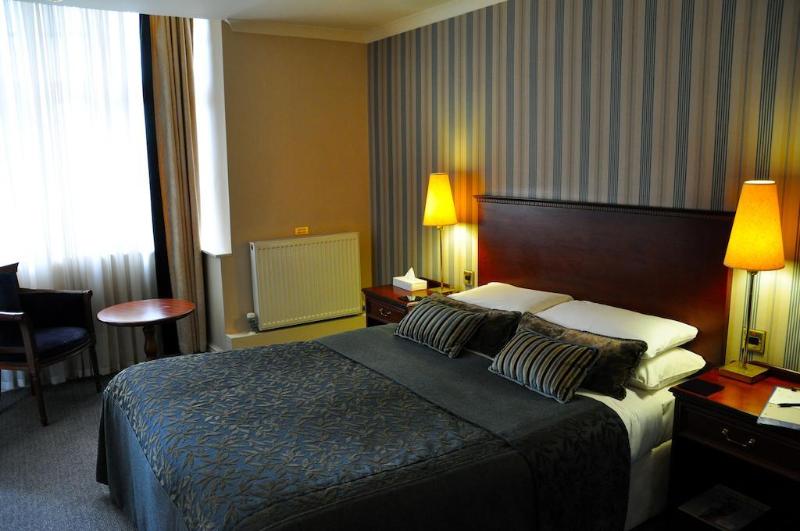 Cairn Hotel - Genel