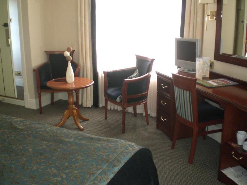 Cairn Hotel - Genel