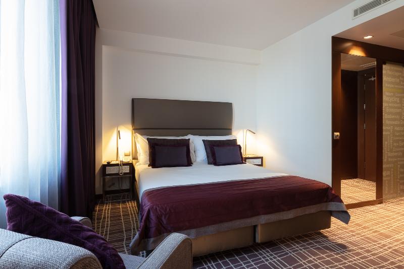 Neya Lisboa Hotel - Oda