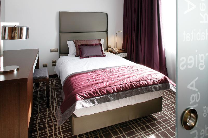 Neya Lisboa Hotel - Oda