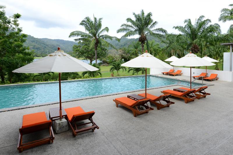 Tinidee Golf Resort Phuket - Havuz